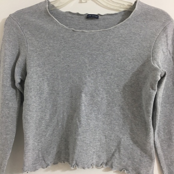 Brandy Melville Wynn top in Gray - Picture 2 of 12